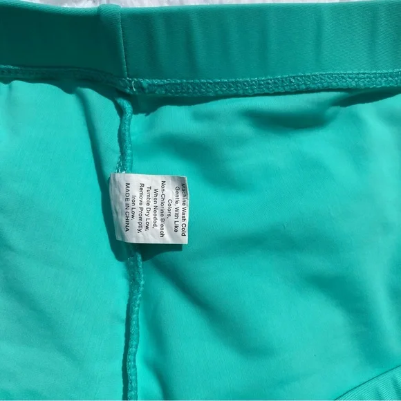 2 Piece Swimsuit With Swim Shorts - Picture 3 of 13